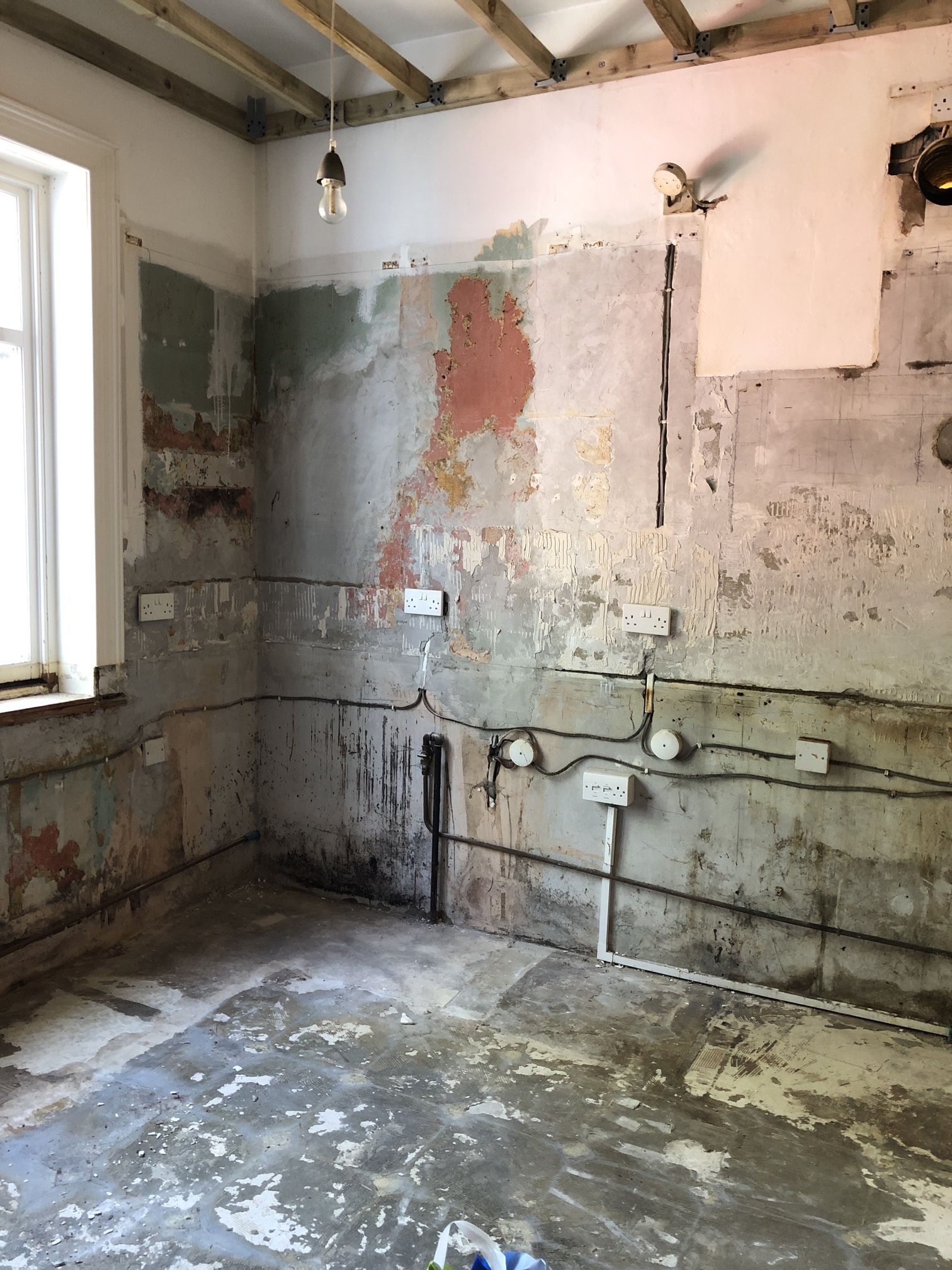 Cabling at First Fix